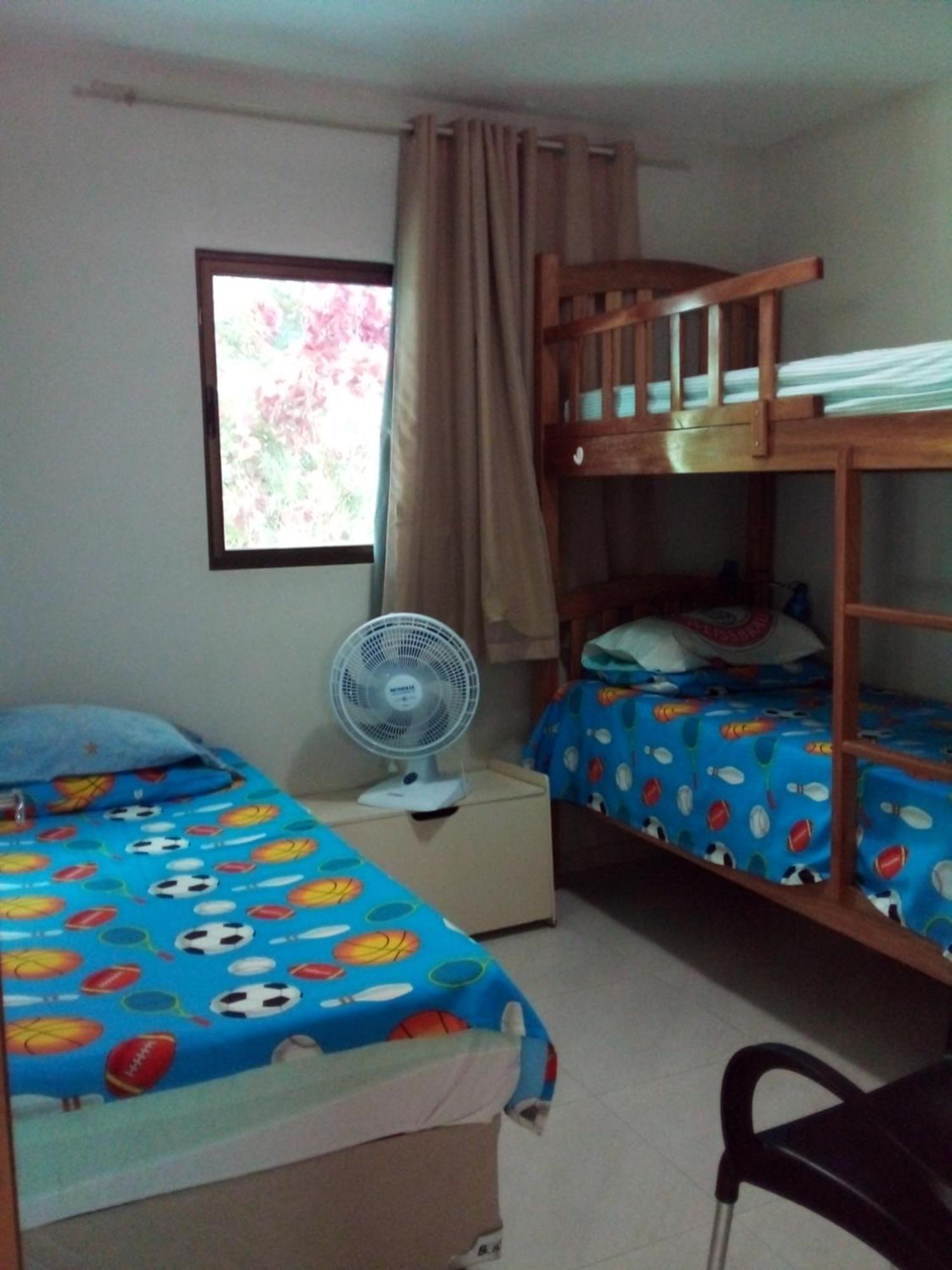 Casa No Condominio Caminho Da Serra 巴纳内拉斯 外观 照片